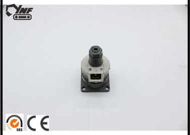 পিসি YNF01359 মুখ্য কন্ট্রোল লং ভালভ হিটাচি Excavator অংশ রিলিজ কালো রঙ